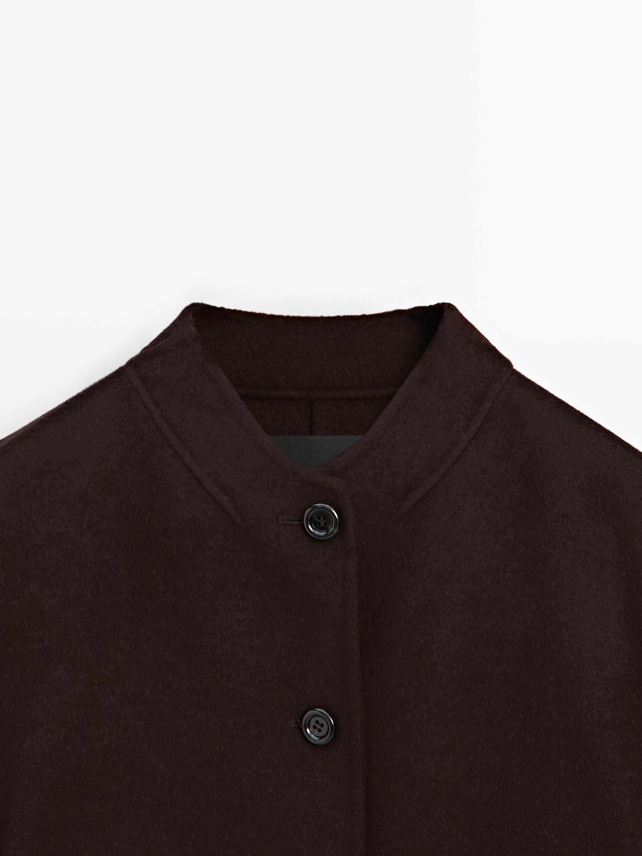 Short jacket with high neck